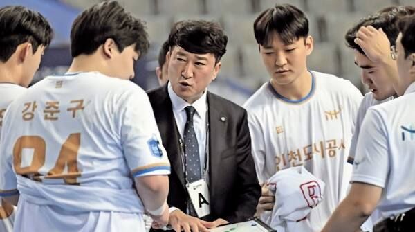 장인익 인천도시공사 감독은 휴식기 팀의 수비 보완에 치중했다. 한국핸드볼연맹 제공