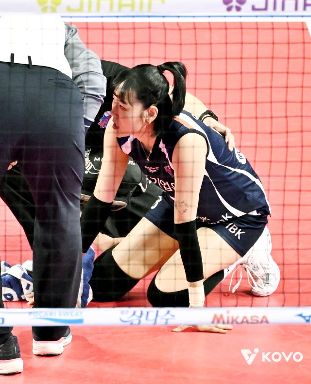 화성 IBK기업은행의 리베로 임명옥이 아킬레스건 부상으로 시즌 아웃 판정을 받았다. KOVO 제공