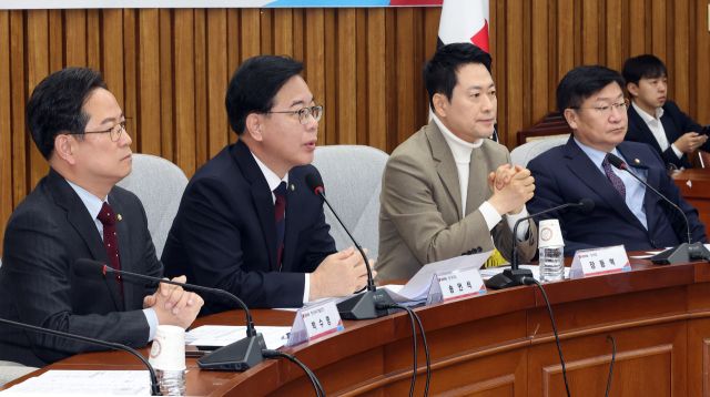 국민의힘 송언석 원내대표가 5일 국회에서 열린 공약개발본부 1차 전체 회의에서 발언하고 있다. 연합뉴스
