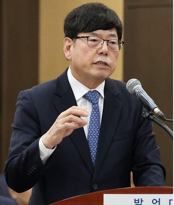 박선순 다원시스 대표가 지난해 10월 21일 대전 동구 국가철도공단 본사에서 열린 국회 국토교통위원회의 한국철도공사에 대한 국정감사에 출석해 의원 질의에 답변하고 있다. 연합뉴스