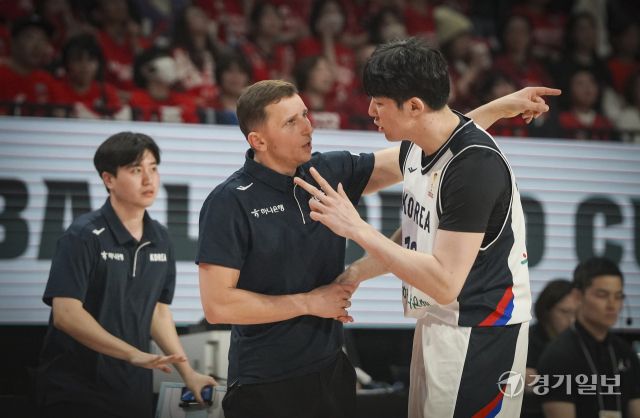 3·1절, 대한민국 농구대표팀 일본과의 농구월드컵 예선에서 78-72로 아쉬운 패배 [포토뉴스]