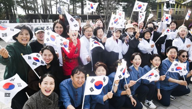 21b5f9bc-1535-11f1-8efe-4b4d7ba296e1