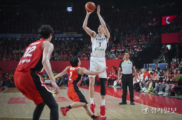 3·1절, 대한민국 농구대표팀 일본과의 농구월드컵 예선에서 78-72로 아쉬운 패배 [포토뉴스]