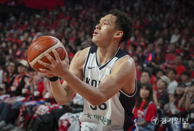 3·1절, 대한민국 농구대표팀 일본과의 농구월드컵 예선에서 78-72로 아쉬운 패배 [포토뉴스]