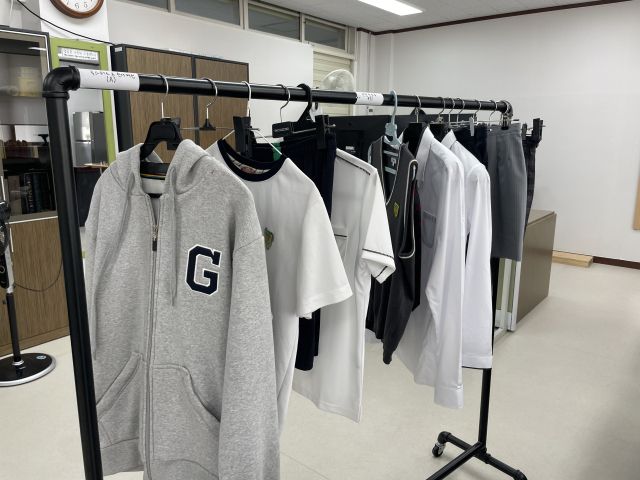 의정부 금오중학교 생활복 중심 교복. 의정부교육지원청 제공.