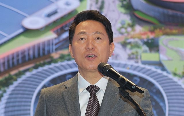 오세훈 서울시장이 11일 서울시청 지하 서울갤러리에서 열린 잠실 MICE 기자설명회에 발언하고 있다.