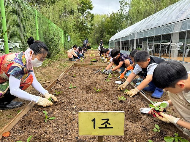 지난해 열린 어린이농부학교 모습. 부천시 제공