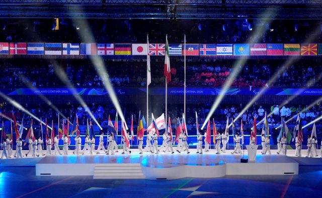 16일 오전 4시30분(한국시간) 이탈리아 코르티나 컬링 올림픽 스타디움에서 2026 밀라노·코르티나담페초 동계 패럴림픽 폐회식이 열리고 있다. 로이터=연합뉴스