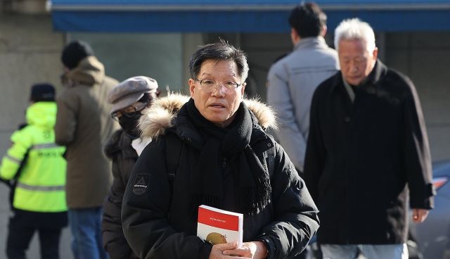 경찰 출석하는 김병헌 위안부법폐지국민행동 대표. 연합뉴스