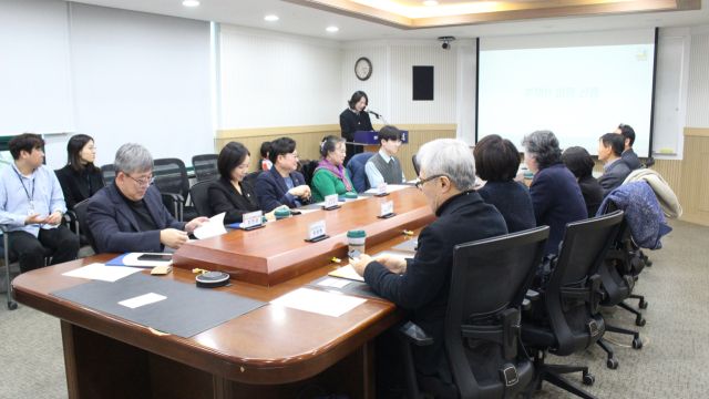 시는 지난 6일 혁신토론방에서 시흥갯골축제 추진위원회를 구성하고 제1차 회의를 열었다. 시흥시 제공