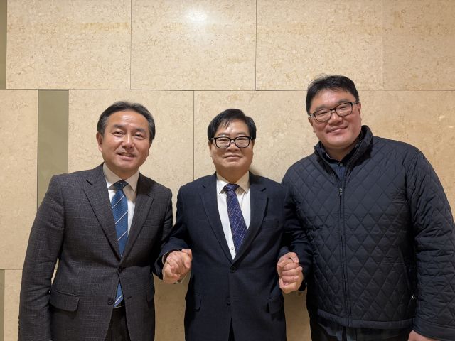 임병구, 고보선, 심준희 예비후보가 회동을 갖고 단일화 현안에 논의했다. 인천청소년기본소득포럼 제공