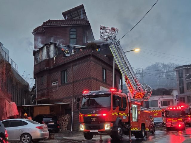 여주 금사면 상가주택 3층 화재현장. 여주소방서 제공