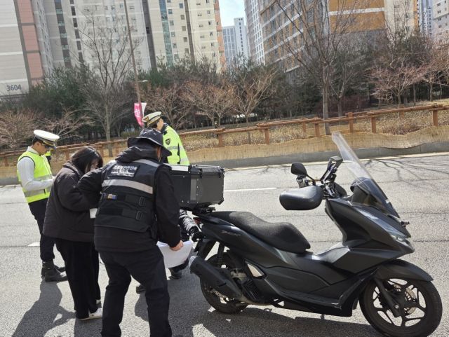 남양주시가 유관기관과 불법(이륜)자동차 합동단속을 실시했다. 남양주시 제공