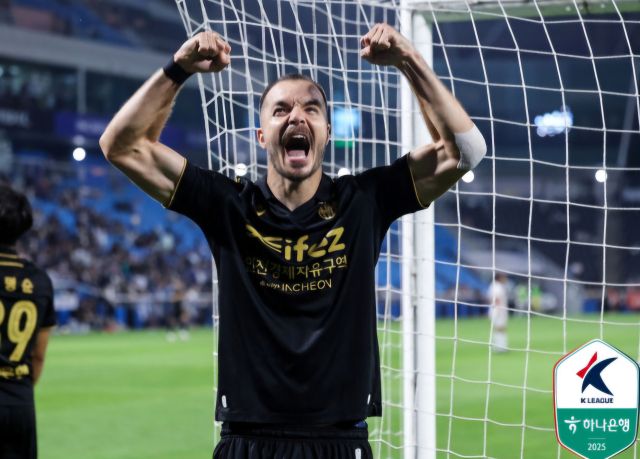 (자료사진)인천 유나이티드 스테판 무고사. 한국프로축구연맹 제공