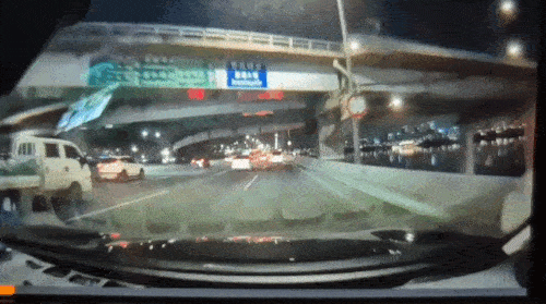 포르쉐 추락 장면이 촬영된 블랙박스. 연합뉴스