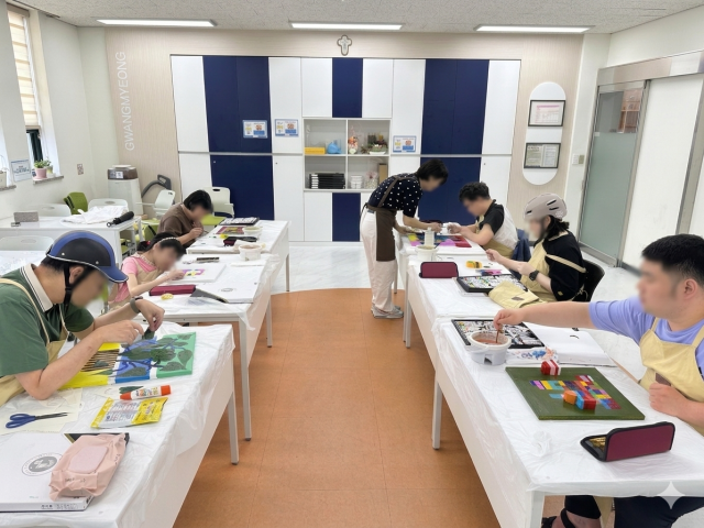 광명스피돔 장애인 문화교실에서 특화 프로그램이 진행되고 있다. 경륜경정총괄본부 제공