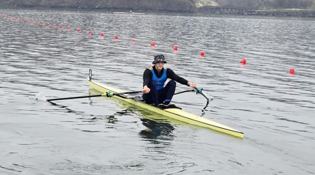 용인시청 강우규가 10일 충주 탄금호 국제조정경기장에서 열려 이틀간 열전을 펼친 ‘2026년 조정 국가대표 선발전’ 남자부 싱글스컬 중량급 부문서 경기를 펼치고 있다. 용인시청 조정팀 제공
