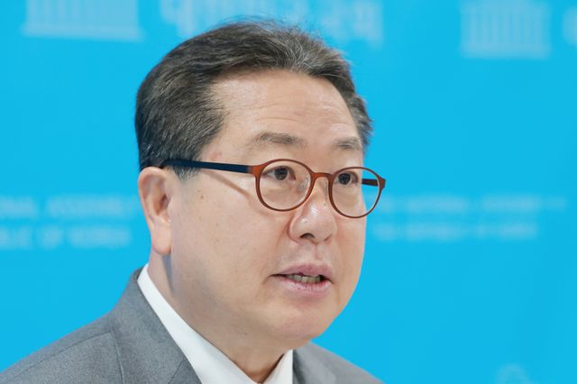 국민의힘 조광한 최고위원이 12일 국회 소통관에서 경기도지사 출마를 선언하고 있다. 연합뉴스