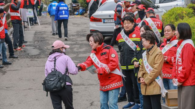 과천시 산불예방 캠페인 행사 사진. 과천시 제공