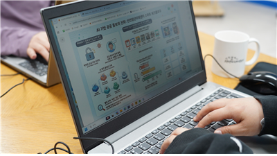 인천시청년미래센터 프로젝트형 일자리 참여 청년들이 AI 영상 제작 교육을 듣고 있다. 인천시청년미래센터 제공