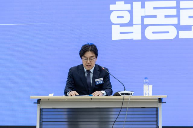 권혁우 수원시장 예비후보가 민주당 후보 경선 토론회에서 발언하고 있다. 권혁우 캠프 제공