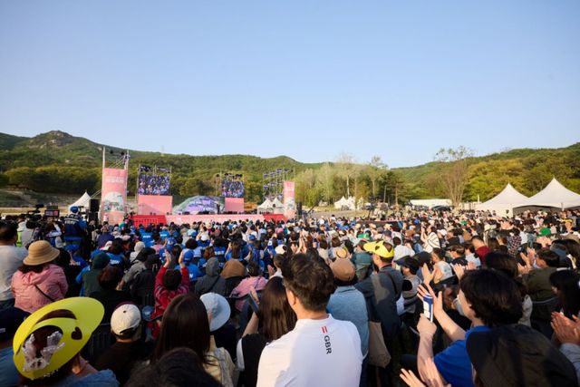 제9회 회암사지 왕식축제장을 가득 메원 시민들. 양주시 제공