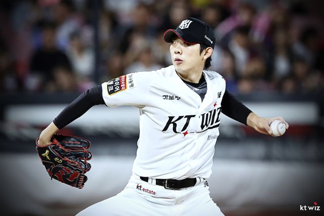 2026시즌 KT 위즈의 확실한 선발 카드로 떠오른 좌완 오원석. KT 제공