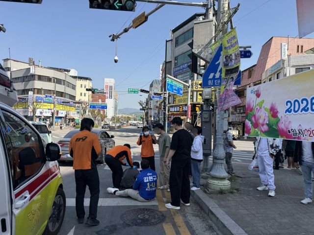 포천 소흘읍 송우리 중앙사거리 횡단보도 인근에서 초등학생이 현수막 줄에 걸려 넘어지는 사고가 발생한 현장. 독자제공