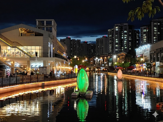 김포한강신도시 금빛수로 수상레저시설. 김포도시공사 제공