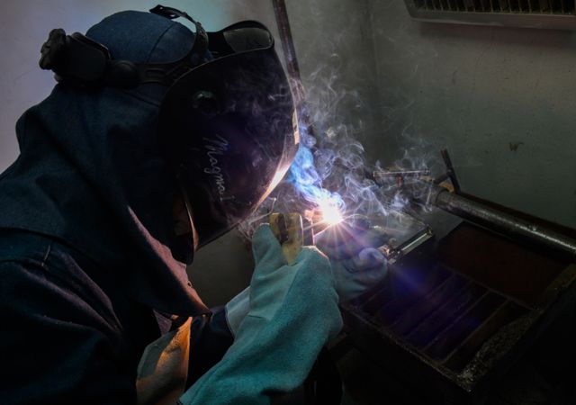 6일 오후 안산공업고등학교에서 열린 '2026 경기도 기능경기대회'에서 용접 부문에 참여한 학생들이 기량을 뽐내고 있다. 오는 10일까지 남양주고, 김포과학기술고, 삼일공고 등 8개 경기장에서 50개 직종에 총 475명 선수가 참가해 실력을 겨룰 예정이다. 우수상 이상 입상자에게는 오는 8월 개최되는 ‘2026 제61회 인천광역시 전국기능경기대회’에 경기도 대표 선수로 출전할 수 있는 자격이 부여된다.