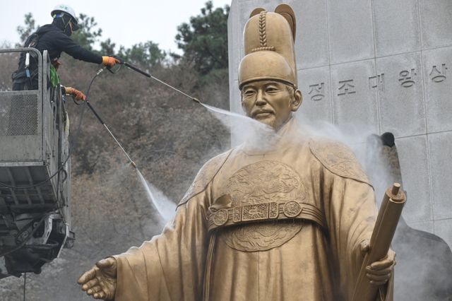 “묵은 때 씻어내니, 봄이로다”…정조대왕은 봄맞이 세신 중 [포토뉴스]