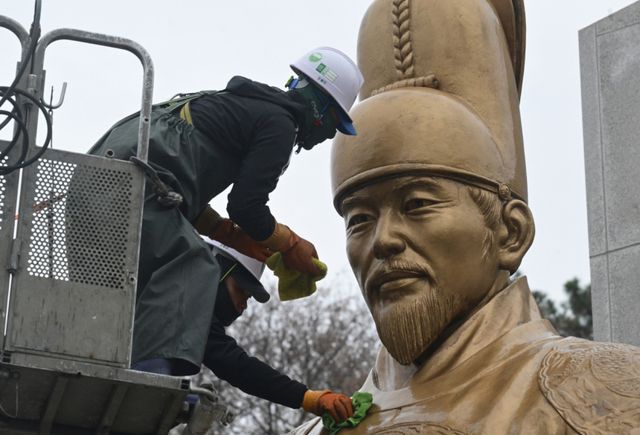 “묵은 때 씻어내니, 봄이로다”…정조대왕은 봄맞이 세신 중 [포토뉴스]