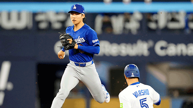 빅리그 복귀전을 치른 김혜성. AP=연합뉴스