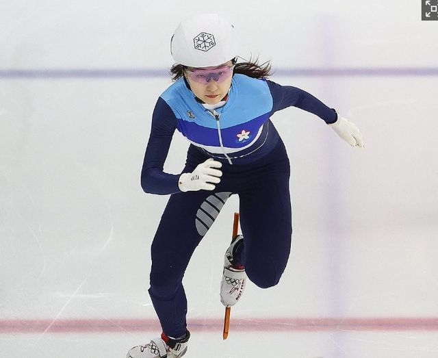 성남시청 최민정이 8일 서울 목동아이스링크에서 열린 2026-2027시즌 국가대표 1차 선발대회 둘째 날 여자 500ｍ에서 43초787로 우승을 차지했다.연합뉴스