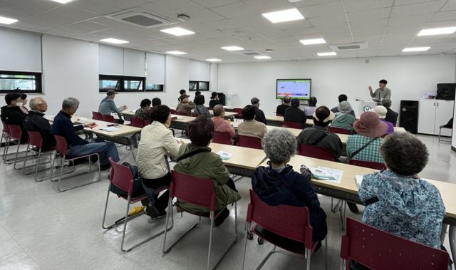 생명지킴이 교육 모습. 과천시 제공