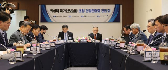 위성락 국가안보실장이 13일 서울 프레스센터 한국신문방송편집인협회에서 열린 간담회에서 발언하고 있다. 연합뉴스