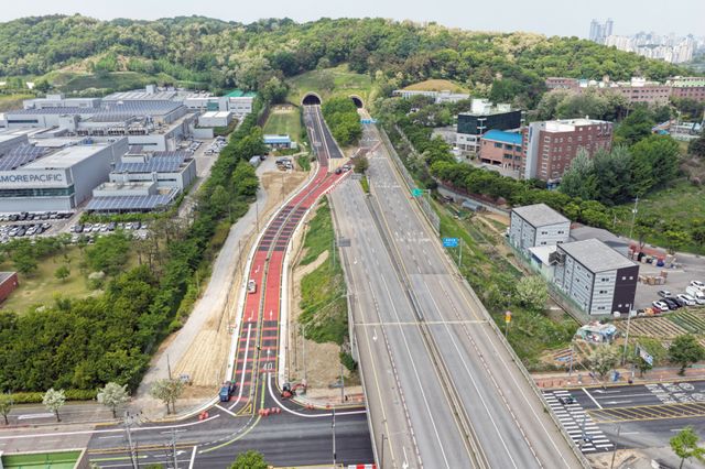 18일 개통 예정인 오산 서부우회도로 전경. 오산시 제공