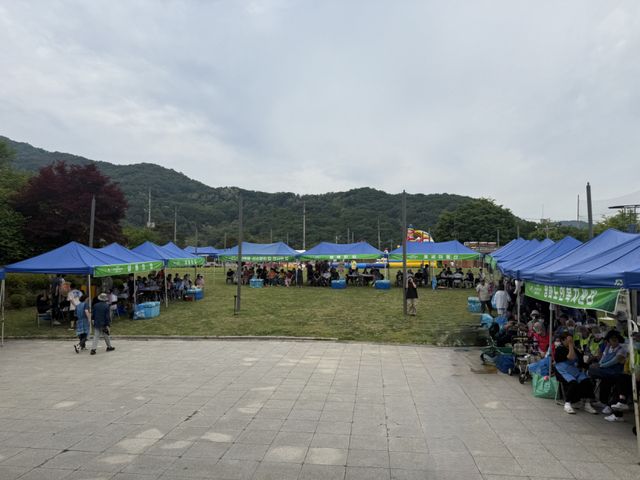 남양주시는 지난 19일 화도읍 북한강 야외공연장에서 (사)한국산재장애인복지협회 남양주시지부가 제11회 장애인 환경정화 캠페인 및 수상레포츠 체험 행사를 개최했다. 남양주시 제공