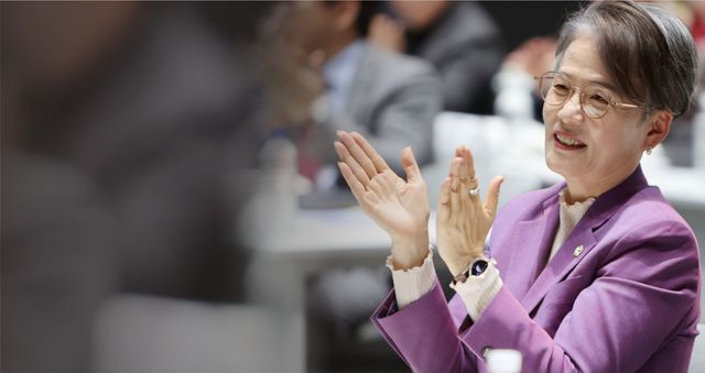민주당 송미희 시흥 나선거구 시의원 후보가 3선 도전에 나서며 “생활정치의 성과를 바탕으로 더 단단한 시흥의 내일을 만들겠다”고 밝혔다. 송미희 후보 사무소제공