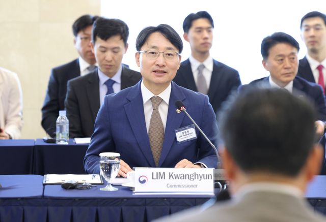 임광현 국세청장이 14일 서울 중구 프레지던트 호텔에서 열린 주한외국상공회의소 간담회에서 발언하고 있다. 국세청 제공