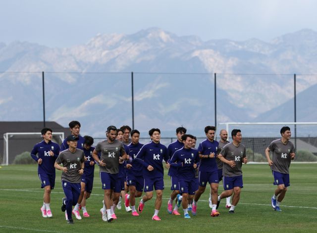 솔트레이크시티 인근에서 고지대 적응 훈련을 펼치고 있는 축구대표팀. 연합뉴스