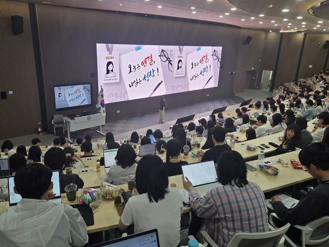 안산교육지원청이 2026 안산 중등 신규교사를 대상으로 직무 연수를 운영한다. 안산교육지원청 제공