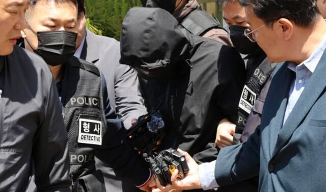 영장실질심사를 마친 묻지마 살인 피의자. 연합뉴스