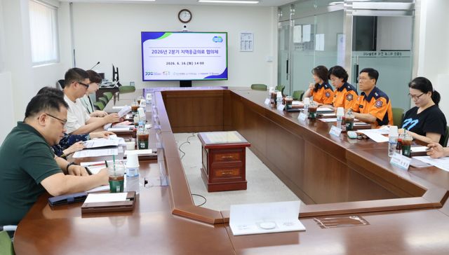 이천소방서가 지역 내 의료기관 관계자들과 폭염대비 지역응급의료협의체 간담회를 개최했다. 이천소방서 제공