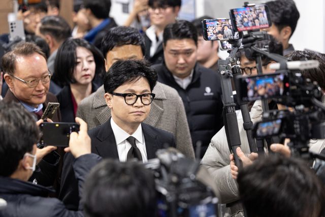 부산 북갑 국회의원 보궐선거에서 당선된 무소속 한동훈 의원. 경기일보DB