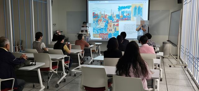 광주시립 중앙도서관이 수어와 독서, 문화예술 체험을 결합한 맞춤형 프로그램 운영에 나섰다. 광주시 제공