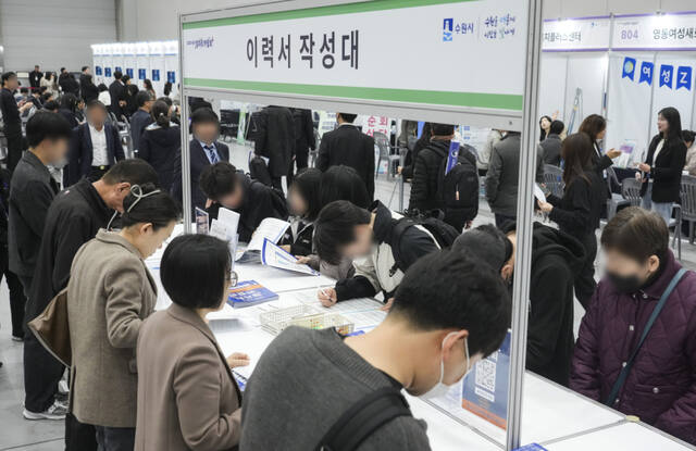 2026 수원시 일자리 박람회. 기사와 직접적 연관은 없습니다. 경기일보 DB