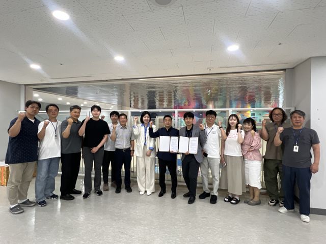 성남시청소년청년재단 야탑유스센터와 ㈜바로웰간 업무협약식. 성남시청소년청년재단 제공