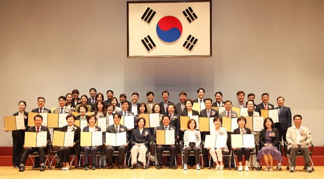 안양시, 지방선거 당선증 교부식 개최… 민선 9기 출범 ‘시동’