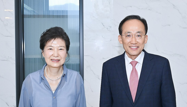 추경호 대구시장 당선인, 박근혜 전 대통령 예방. 연합뉴스